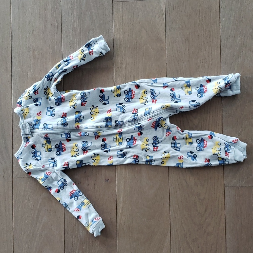 3/$18 - 12-18M Joe Fresh onesie
